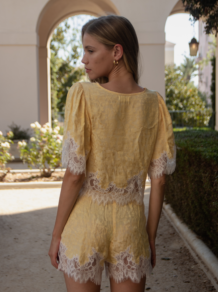FLORA EMBROIDERED ROMANCE TOP